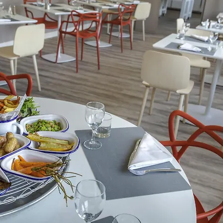 Novotel Perpignan Nord 4* ريفسالت